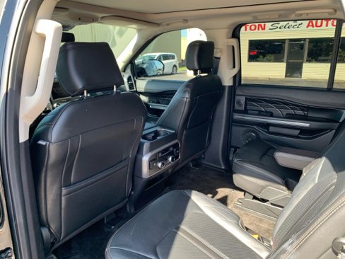 Used 2018 Ford Expedition Platinum image 12