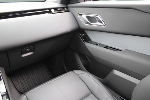 Certified 2025 Land Rover Range Rover Velar S image 19
