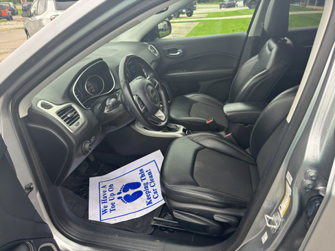 Used 2019 Jeep Compass Latitude image 14