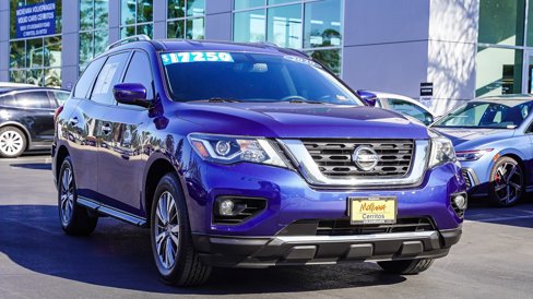 Used 2020 Nissan Pathfinder SV image 5
