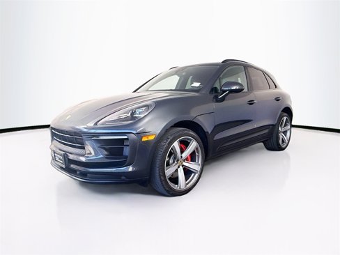 Certified 2022 Porsche Macan S image 1