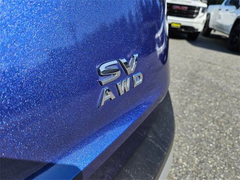 Used 2023 Nissan Rogue SV image 10
