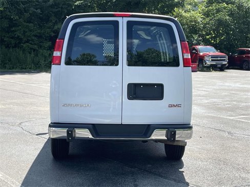 Used 2023 GMC Savana 2500 w/ Driver Convenience Package image 4