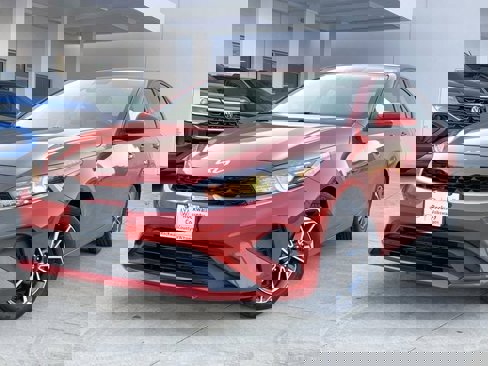 Used 2023 Kia Forte LXS image 2
