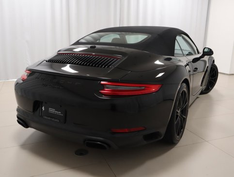 Used 2018 Porsche 911 Carrera image 37