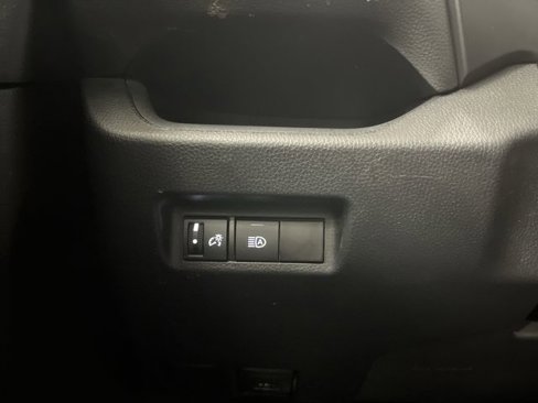 Used 2023 Toyota RAV4 LE image 21