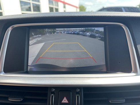 Used 2020 Kia Optima EX image 19