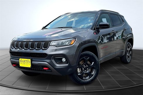 Used 2023 Jeep Compass Trailhawk image 12