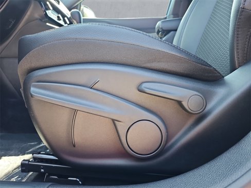 New 2025 Jeep Compass Latitude image 16