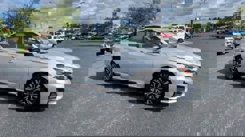 Used 2024 Nissan Altima 2.5 SV image 2