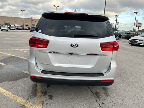 Used 2019 Kia Sedona EX image 7