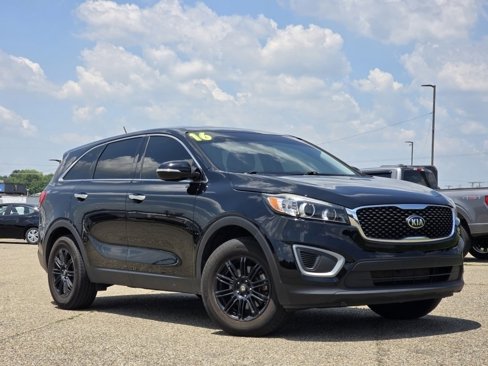 Used 2016 Kia Sorento L image 2