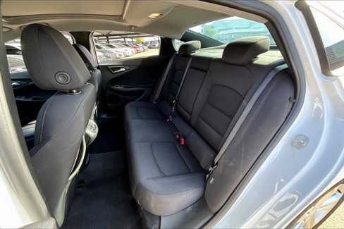 Used 2022 Chevrolet Malibu LT image 18