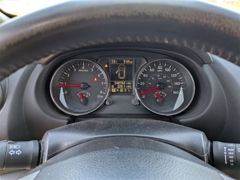 Used 2012 Nissan Rogue SL image 19