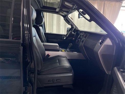 Used 2013 Ford Expedition EL Limited image 26