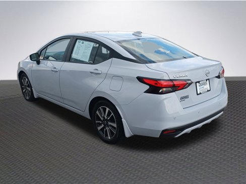 Used 2024 Nissan Versa SV w/ Trunk Package image 5