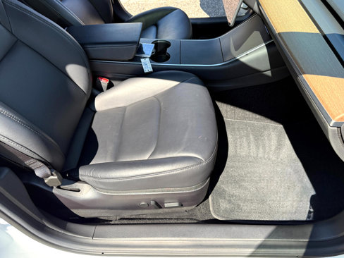 Used 2019 Tesla Model 3 Long Range image 19