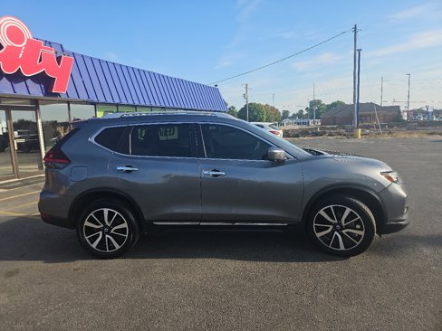 Used 2020 Nissan Rogue SL w/ Premium Package image 6