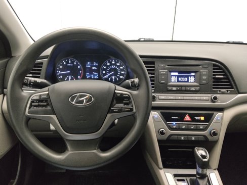 Used 2017 Hyundai Elantra SE image 22