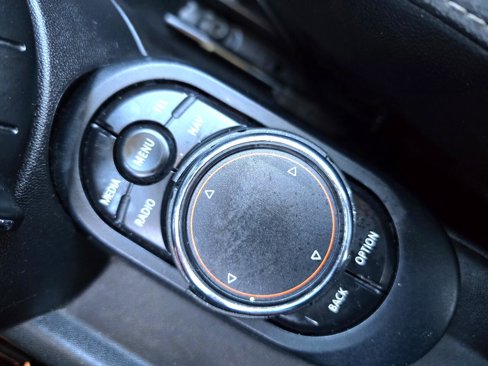 Used 2015 MINI Cooper S image 27