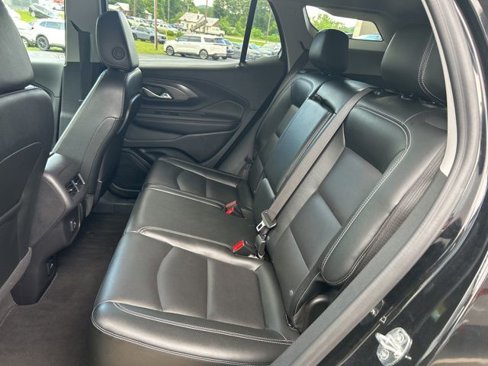 Used 2024 GMC Terrain SLT image 28