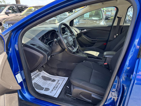 Used 2018 Ford Focus SE w/ Cold Weather Package image 7