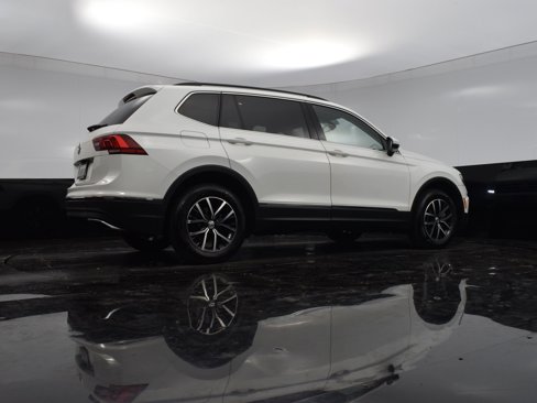 Used 2021 Volkswagen Tiguan SEL image 24