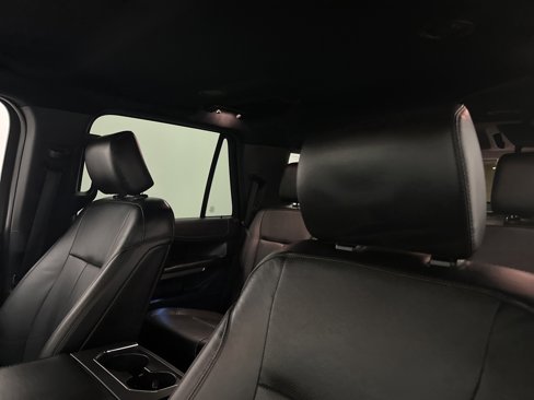 Used 2018 Ford Expedition XLT w/ Equipment Group 202A image 31