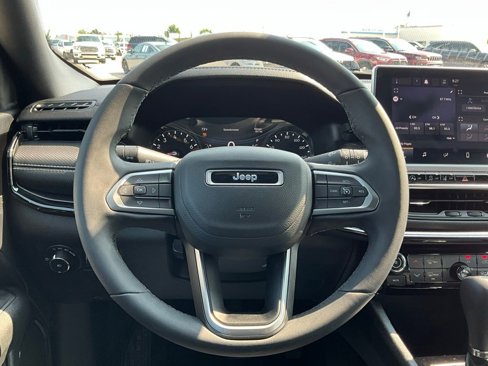 Used 2023 Jeep Compass Altitude image 23
