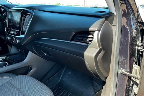 Used 2020 Chevrolet Traverse LT image 18