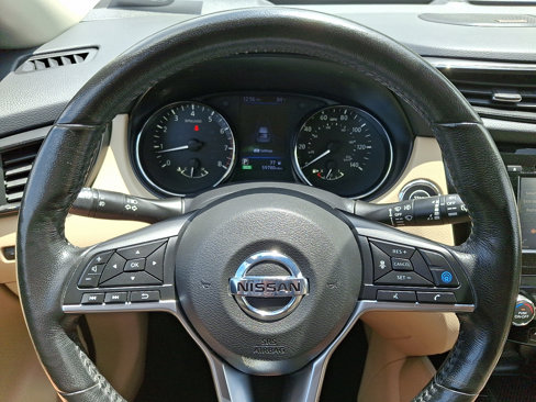 Used 2018 Nissan Rogue SL w/ Premium Package image 20