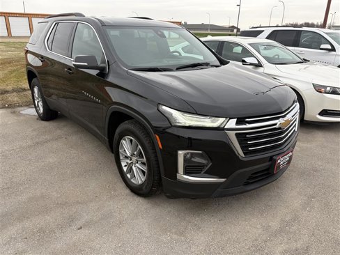 Used 2022 Chevrolet Traverse LT image 1