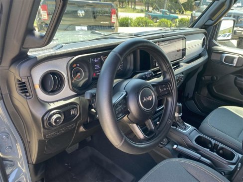 Used 2024 Jeep Wrangler Sport image 19