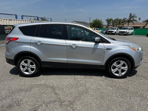 Used 2015 Ford Escape SE image 4