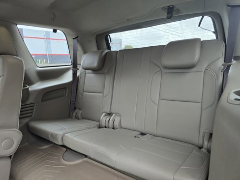 Used 2017 Chevrolet Tahoe LT w/ LT Signature Package image 12