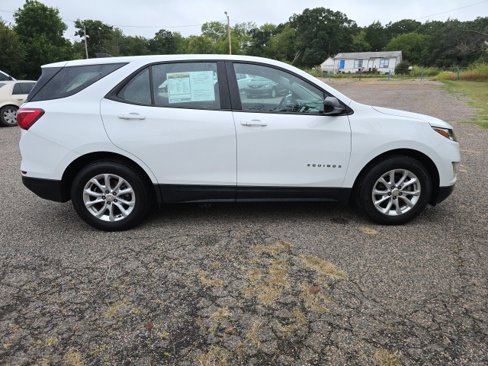 Used 2020 Chevrolet Equinox LS image 6