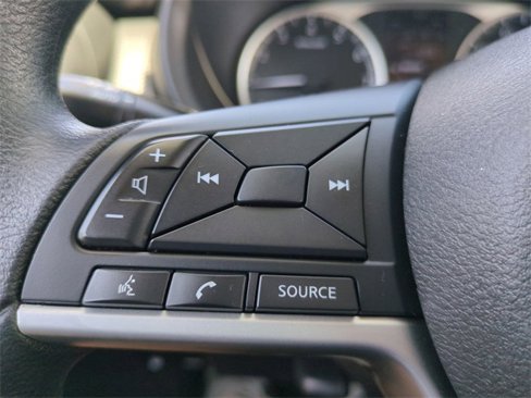 Used 2021 Nissan Kicks S image 23