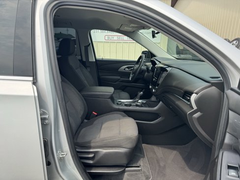 Used 2020 Chevrolet Traverse LS image 40