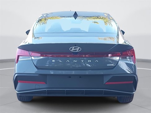 New 2025 Hyundai Elantra Blue image 6