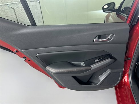 Used 2024 Nissan Altima 2.5 SR image 22