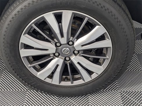Used 2020 Nissan Pathfinder SL image 8