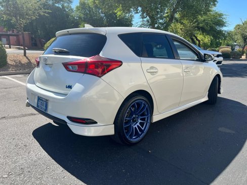 Used 2017 Toyota Corolla iM image 5