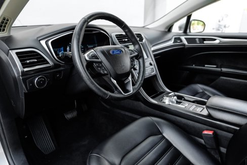 Used 2020 Ford Fusion SEL image 16