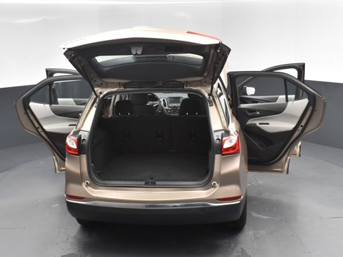 Used 2018 Chevrolet Equinox LS image 16