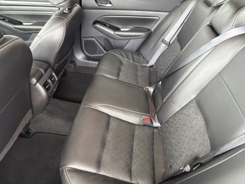 Used 2023 Nissan Altima 2.5 SL image 11