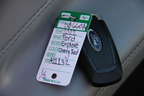 Used 2022 Ford Explorer XLT w/ Equipment Group 202A image 44