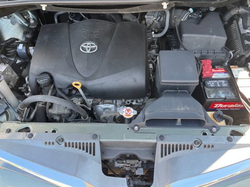 Used 2019 Toyota Sienna XLE image 23