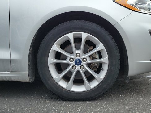 Used 2019 Ford Fusion SE image 5