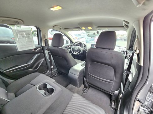 Used 2016 MAZDA MAZDA3 i Sport w/ Preferred Equipment Package image 12