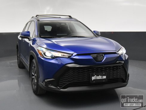 Used 2024 Toyota Corolla Cross SE image 44